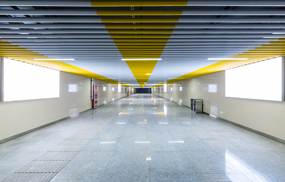 Las estructuras de instalación innovadoras mejoran significativamente la eficiencia de la instalación integrada en el techo