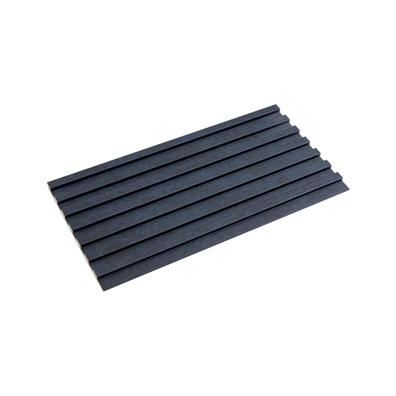 Revestimiento de pared ecológico de madera y plástico ranurado en 3D